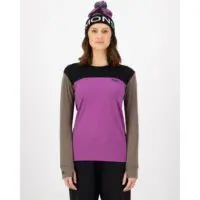 Mons-Royale-Yotei-Crew-Long-Sleeve-Purple-Bolt-Walnut-Black-Womens-Merino-NZ-4_square.jpg