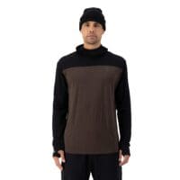 Mons-Royale-Yotei-Merino-Powder-Hood-Long-Sleeve-Cedar-Black-2.jpg